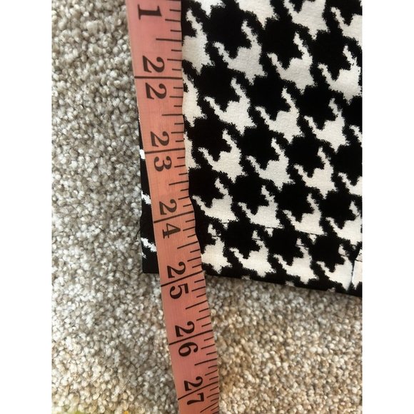 Torrid Slim Fix Houndstooth High Rise Pull On Pixie Work Pant Size 1XL - Picture 7 of 8